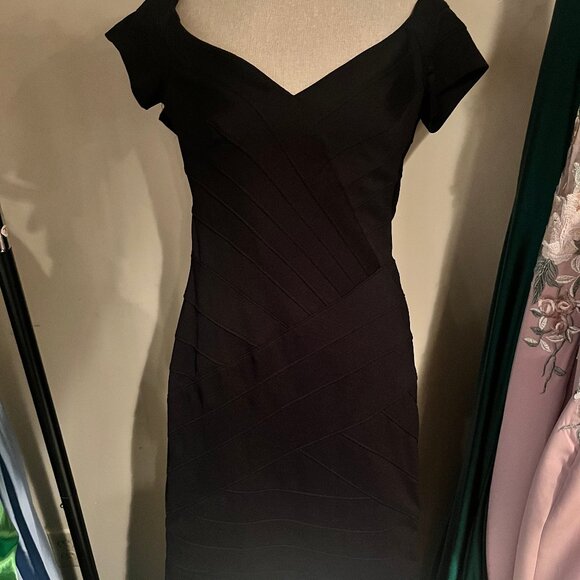 Off-The-Shoulder Cocktail Dress - Picture 7 of 8